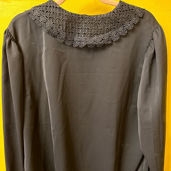 Lace collared button down - Picture 6 of 7